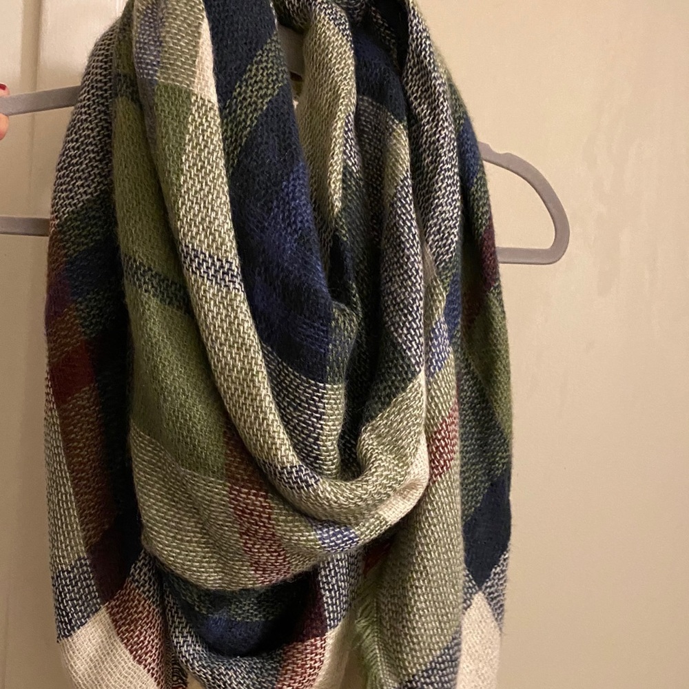 Plaid scarf